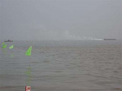 海管浮（fú）遊拖航